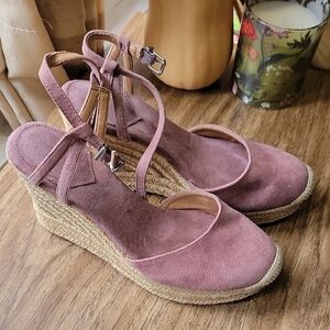 Elegant Mauve Wedge Sandals 8.5
